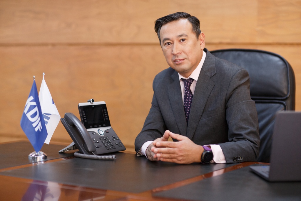 ayapov-041-028U0461.jpg ayapov-041-028U0461.jpg